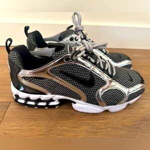 COPY - Nike Stussy Air Zoom Spiridon caged Pure Platinum sneakers